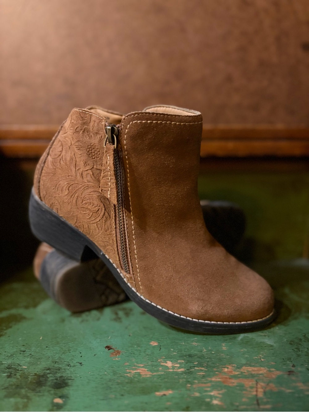 Biza- Women's Tan Leather Floral-Embossed Side-Zip Ankle Booties